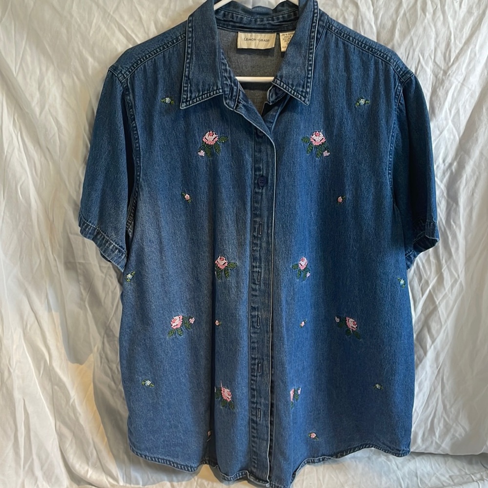 Women’s denim shirt flower embroidered